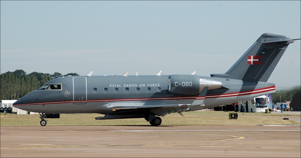 Турбовентиляторный двигатель (ТВРД) и его дальнйшее развитие - турбовинтовентиляторный двигатель (ТВВД). Экономичность + тяга.